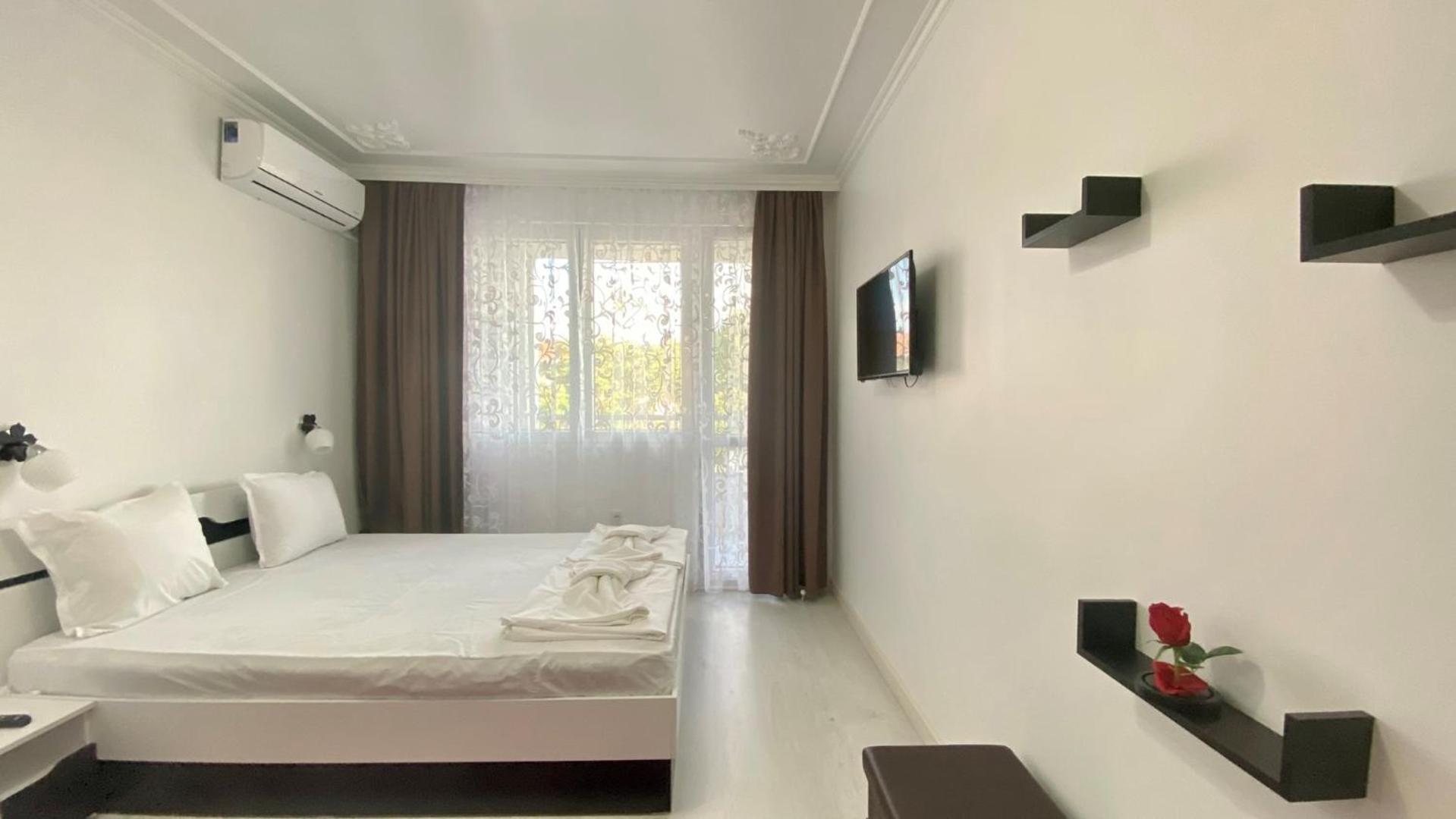 Bratanov Edelweiess Apartment Nesebăr Exterior foto
